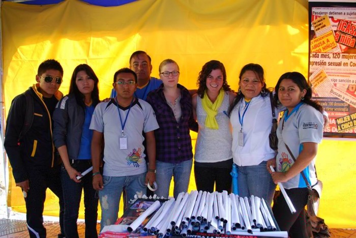 Hinman’s GPP practice experience at the Instituto Para el Desarollo Humano in Cochabamba, Bolivia, challenged her assumptions about development work. She appears here with her Bolivian coworkers at a Sexual Violence Prevention fair.